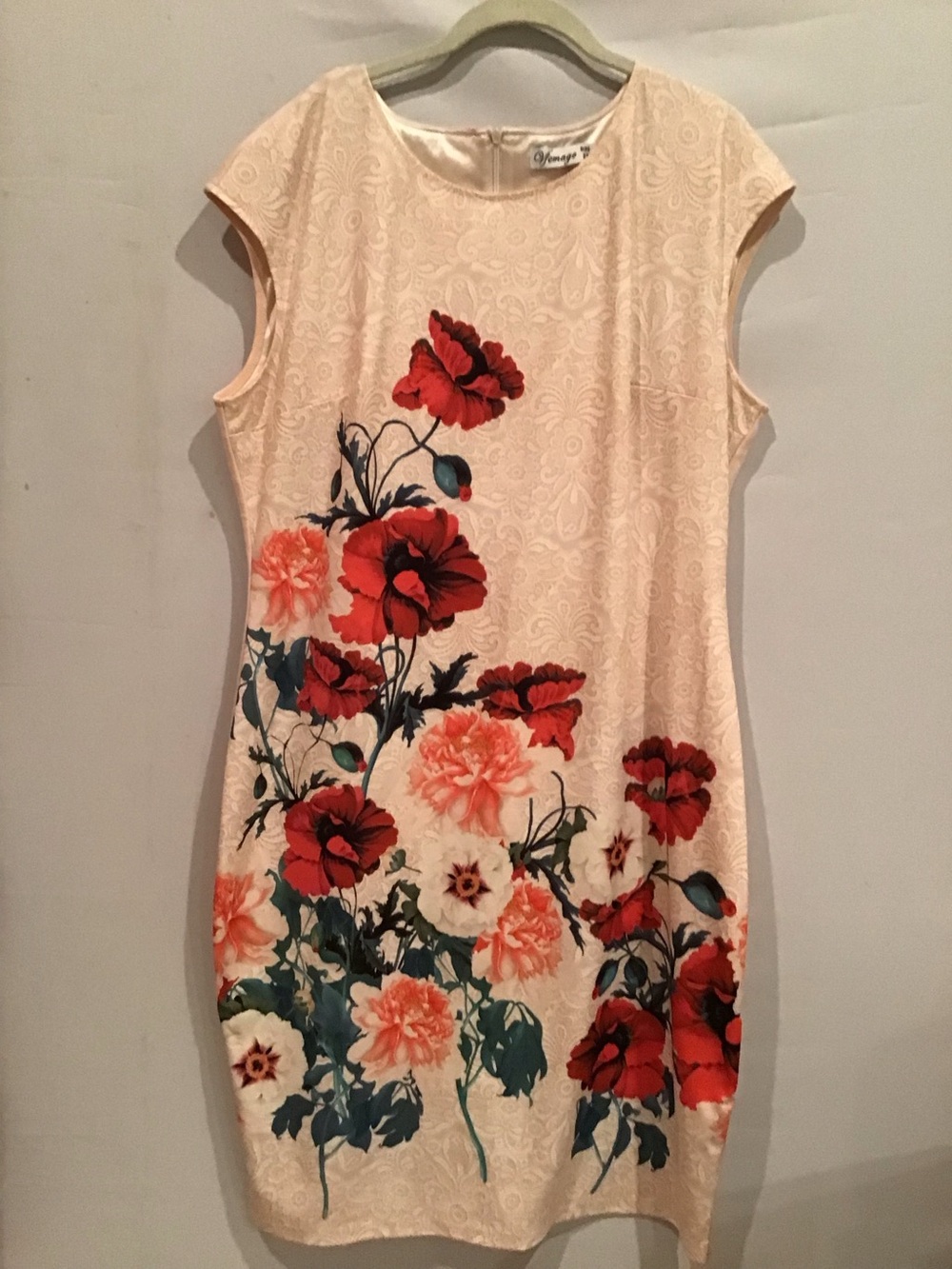 459 VfEmage Cream Shift Dress with Red and Coral Floral Print